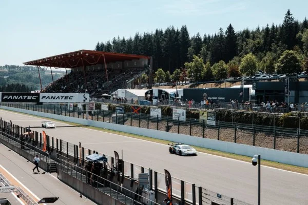 F1墨西哥大奖赛佩雷兹主场对决维斯塔潘冠军走势深度分析
